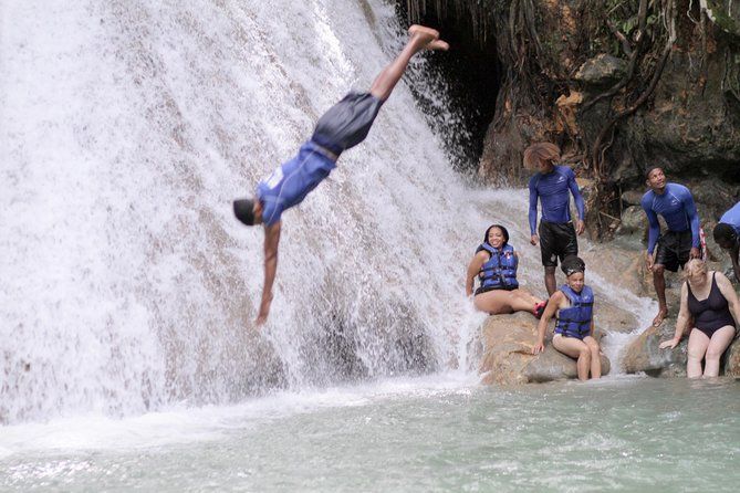 Dunn’s River Falls & Blue Hole Tour with Lunch