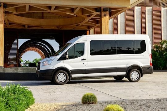 Private VAN Round-Trip from Airport to Hotel in San José del Cabo