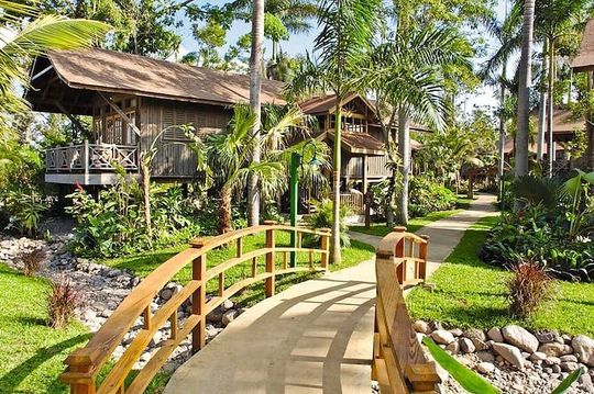 Sunset at The Palms Airport Transfer