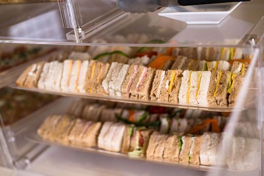 First Class Lounge, Fast Track & Round Trip Private Airport Transport Package