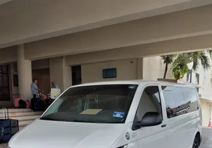 Private Transportation from the Airport to the Cancun hotel zone