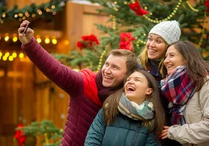 Celebrate with a Holiday Scavenger Hunt in Miami with Holly Jolly Hunt
