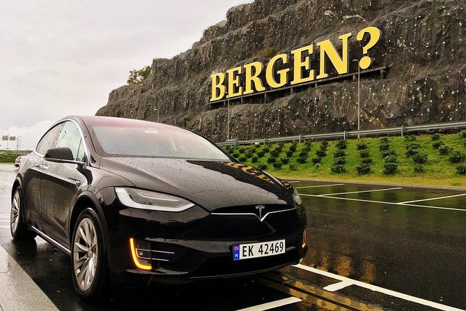 TRANSFER, LUXURY CAR 1-3 PAX: Bergen airport transfer