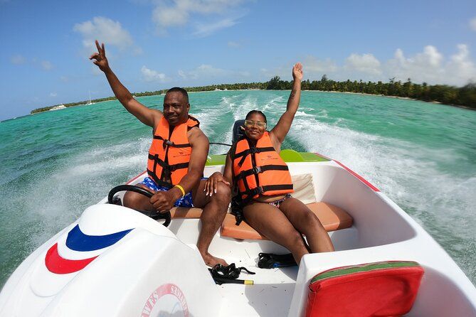 Speedboat Adventure to Snorkeling Spot and Natural Pool