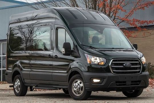 Private Bus or Limo Transfer Orlando Airport to Theme Park Hotels