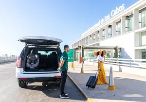 Private SUV Round-Trip from Airport to Hotels in Todos Santos