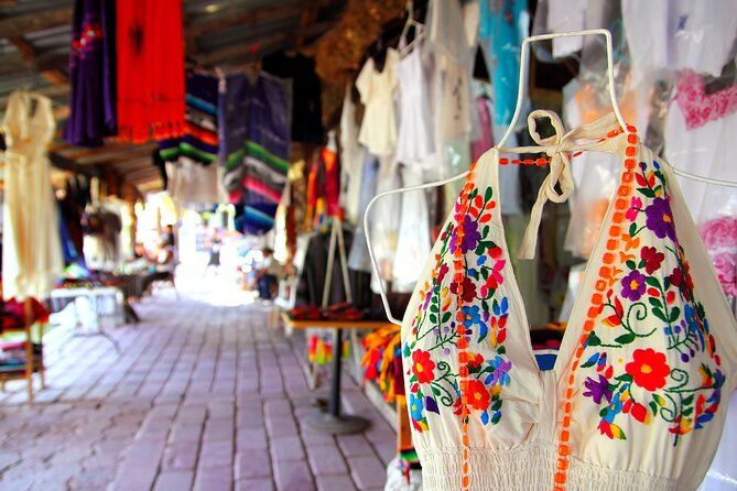 Half Day Shopping and Private Guided City Tour