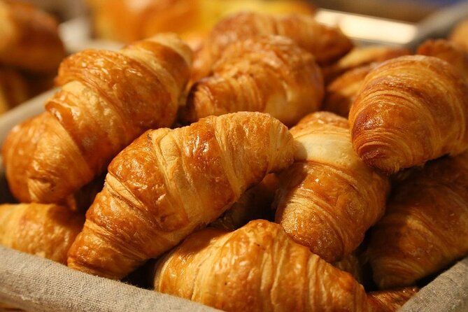 Eiffel Tower Tour & French traditional Breakfast
