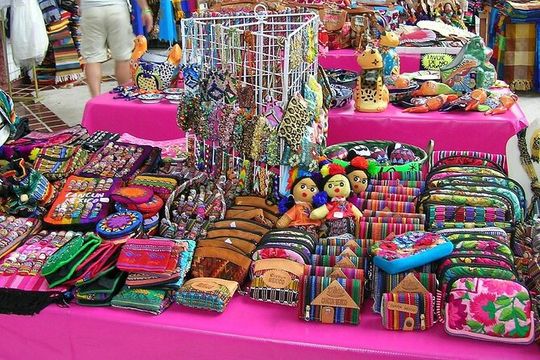 Cancun Shopping Private Guided Tour & City Sightseeing