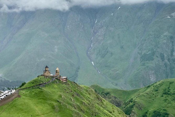 Kazbegi Private Tour – Gergeti Church & Mountain Views