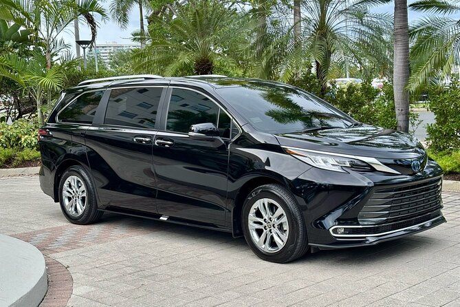 Puerto Rico Island Wide Transfers, Sienna Limited Luxury Minivan.