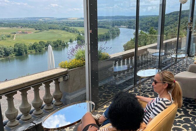 Learn French naturally with our Normandy & Paris Impressionist tour for adults.