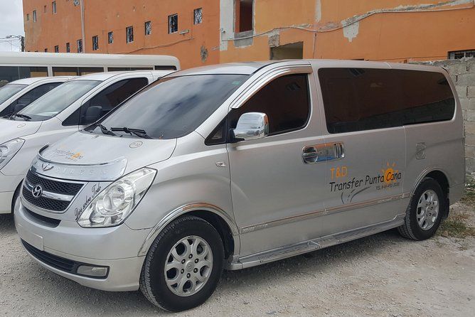 Punta Cana Airport to Uvero Alto Hotels > One Way