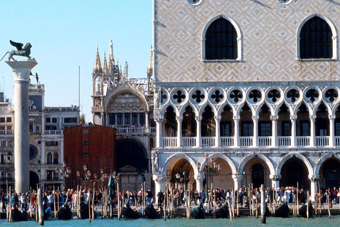 Doge's Palace guided tour and Gondola ride