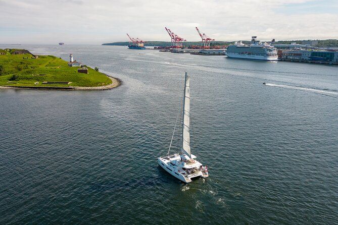 JFarwell Catamaran Cruise & Lunch at Anchor
