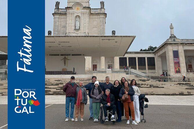 Fatima, Nazareth & Óbidos: History, Waves & Medieval Tour