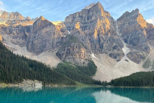 Moraine Lake, Lake Louise, and Lake Minnewanka Banff sunset Tour