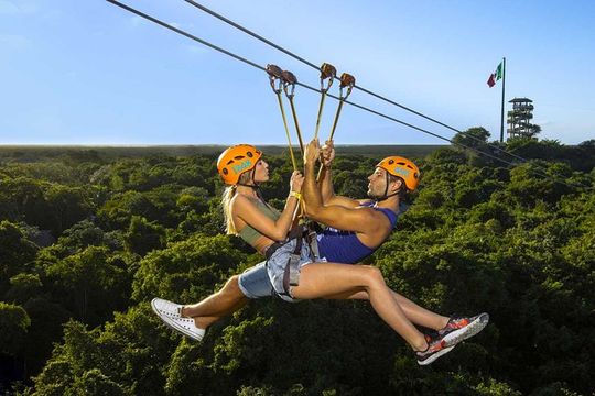 Private Transfer to Xplor/Xplor fire/Xenses, roundtrip from PDC