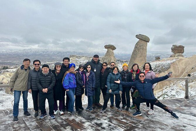 Tour privato di 2 giorni in Cappadocia con formula "tutto incluso", compreso il giro in mongolfiera.