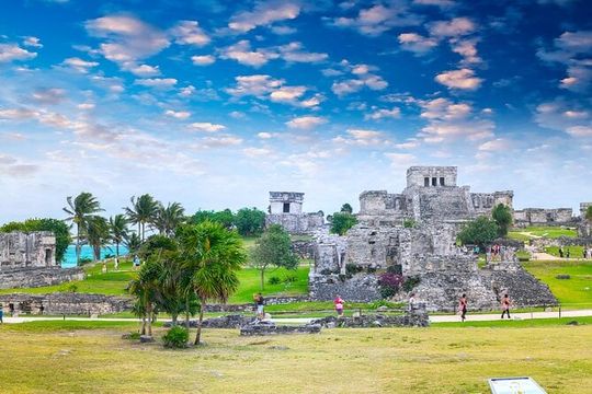 Chichen Itza, Cenote Maya and Valladolid