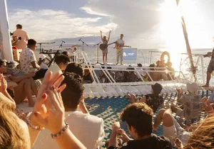 Private Catamaran from Cancun to Isla Mujeres | For up to 100 pp