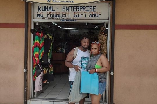 Shopping and Sightseeing from Riu Aquarelle/ Falmouth