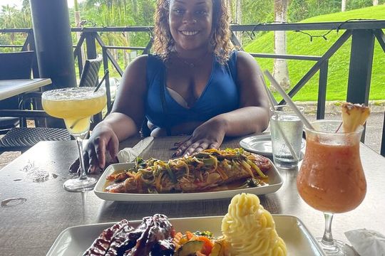 Experience local Restaurants in Montego Bay Private Tour