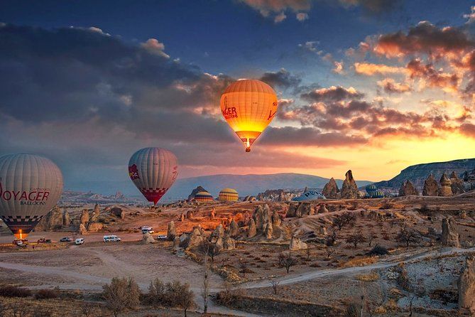 Turkey Tour : Istanbul, Cappadocia, Laodicea, Pamukkale, Ephesus