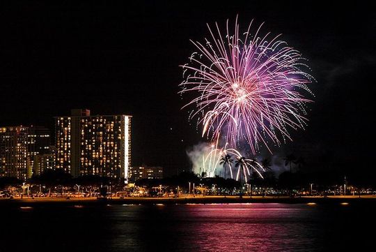 Friday Night Waikiki Fireworks Sail