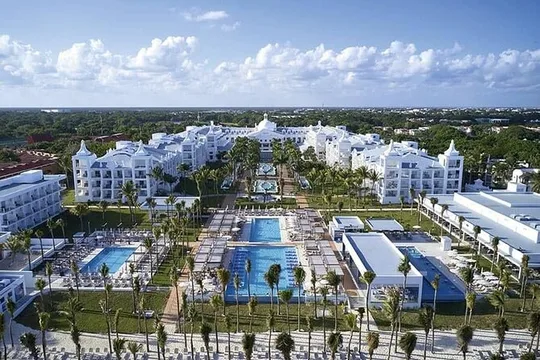 Cancun Airport and Riu Palace Riviera Maya Private Shuttle
