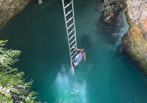 Blue Hole Mineral Spring, Rick’s Cafe & 7 Miles Beach Guided Tour