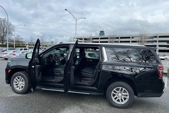 Private Airport Transfer from Vancouver Airport to Downtown Hotel