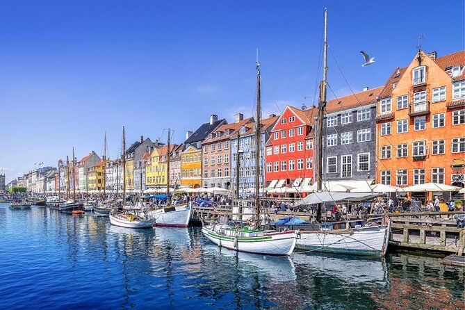 Copenhagen Scavenger Hunt & Highlights Self-Guided Walking Tour