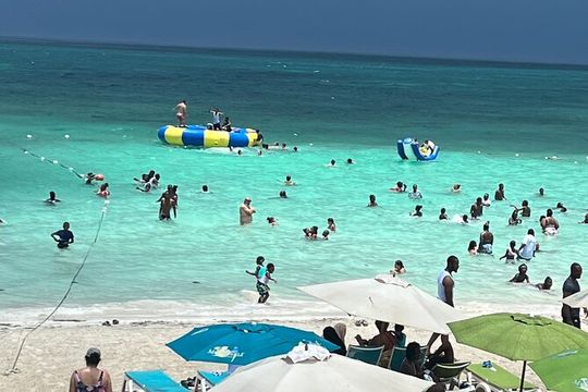 3 Hour Private Tour in Doctor's Cave Beach and Margaritaville