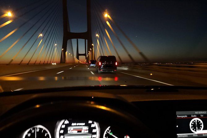 Transport from Lisbon Airport to the center of Lisbon