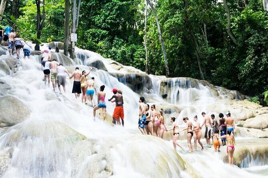 6 Hour Blue Hole & Dunn's River Falls Tour (Transportation Only)
