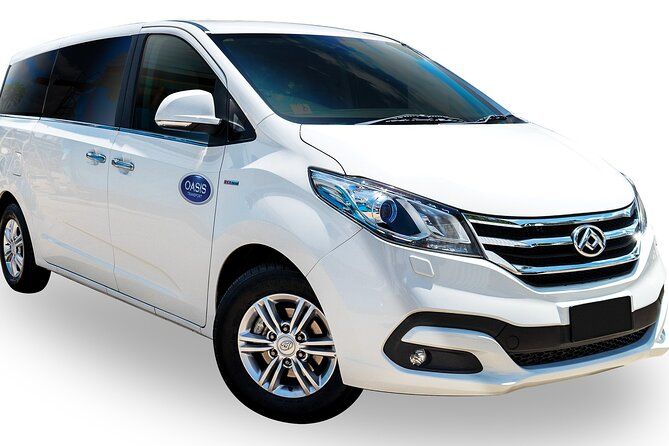 Luxury Van, Private Transfer, Cairns Airport - Palm Cove.