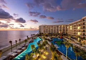 Cancun Airport and Hilton Cancun Mar Caribe Private Shuttle