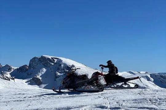 3-Day Private Snowmobiling at 7 Rila Lakes and Panichishte