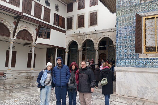 Topkapi Palace tour with Harem,guide is included,ticket is extra
