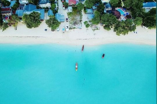 Private Roundtrip Hotel Transfers to Doctors Cave Beach Club