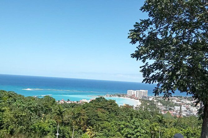 Shopping and Sightseeing from Riu Aquarelle/ Falmouth