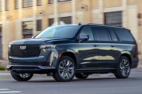 Arrival Transfer: Vancouver Airport YVR - Vancouver by Luxury SUV