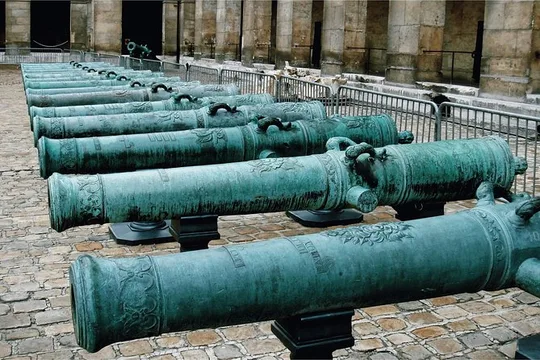 Skip the line Les Invalides War Museum Exclusive Guided Tour