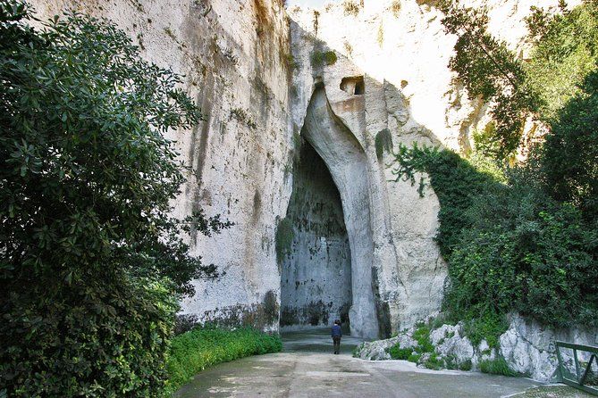 Ancient Syracuse: private guided tour of the Neapolis archaeological park