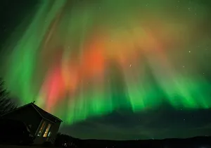 Aurora Glass House – Northern Lights &Photography @ Cleary Summit