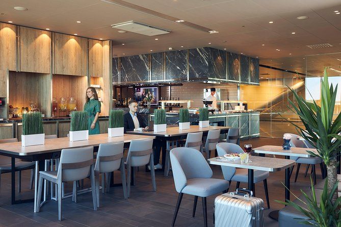 Helsinki-Vantaa Airport Plaza Premium Lounge