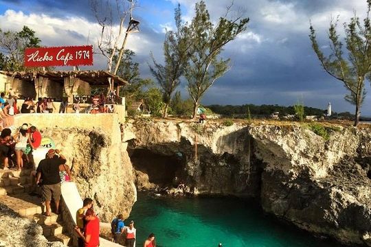 Negril Ricks cruise PLUS Booby Cay Lobster & Cave Snorkeling