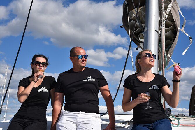 8-Day Private Sailing Tour from Split with Meals and Pickup