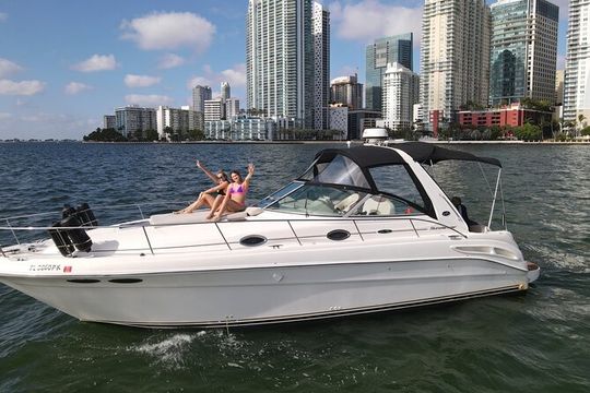 Private Yacht Rental 37Ft in Miami Up to 12 People
